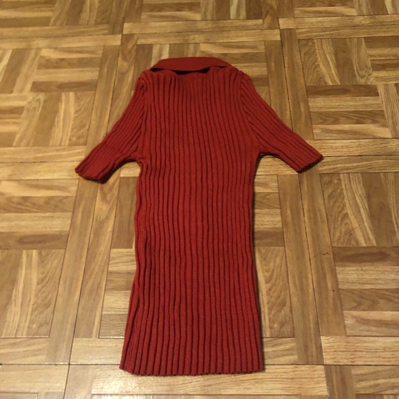 Button-collared orange blouse - Picture 6 of 7